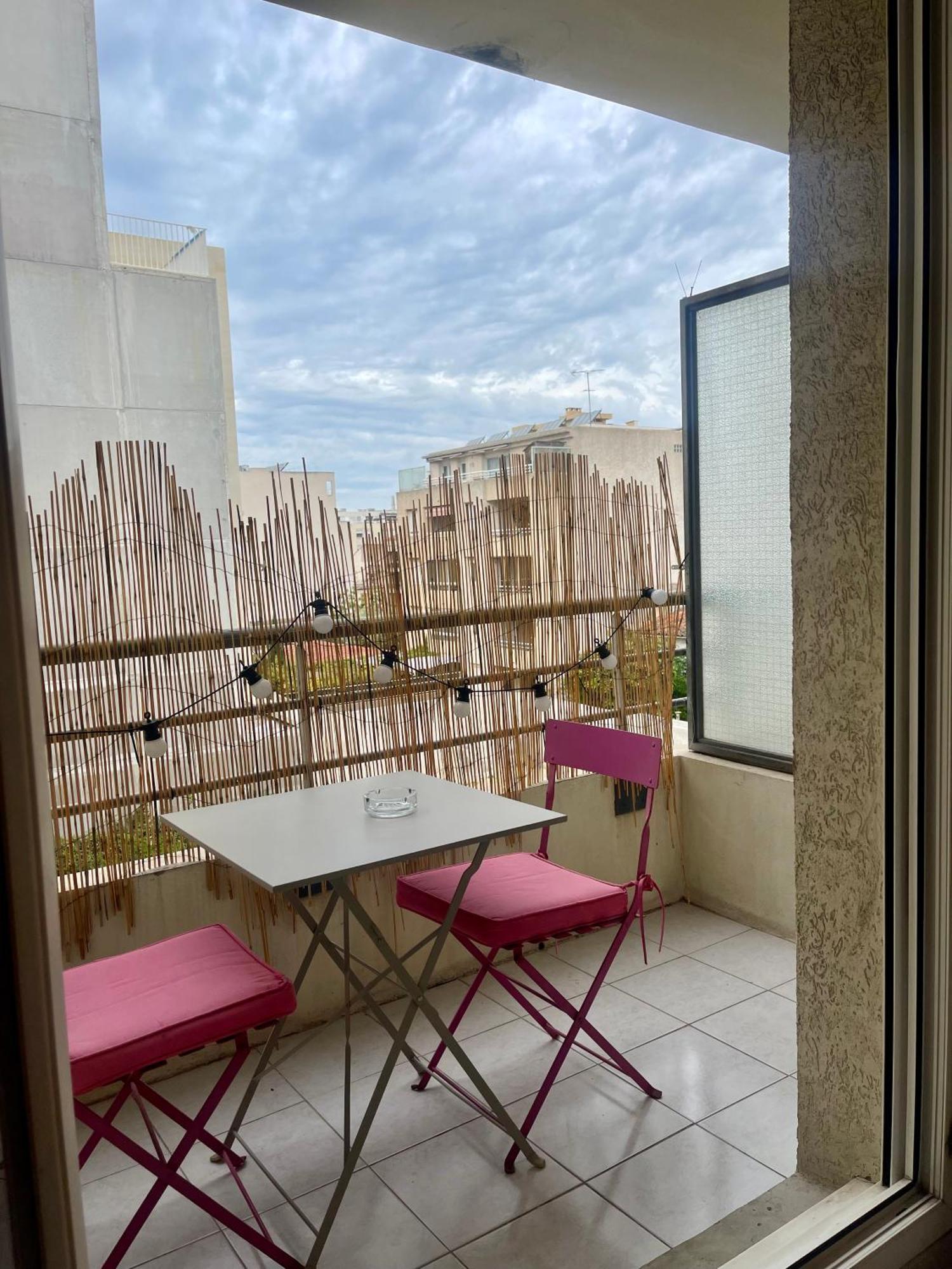 Studio Avec Place De Parking A La Timone مارسيليا المظهر الخارجي الصورة